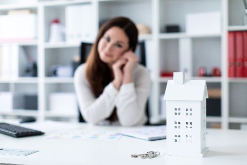 Acheter seul son bien immobilier : est-ce possible en 2026 ?