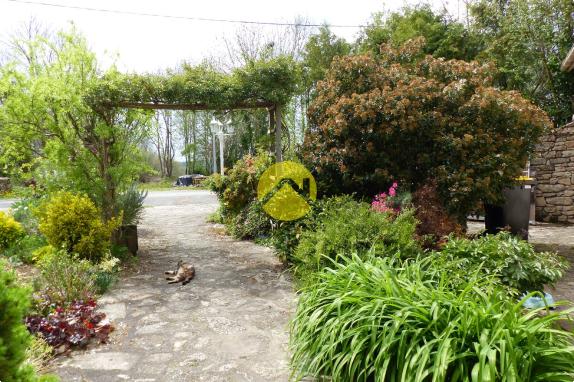 Maison avec terrain 7HA