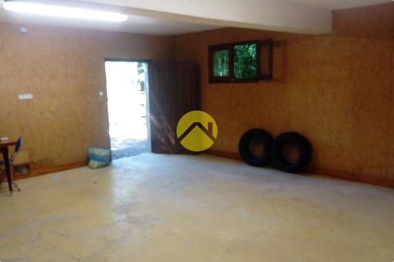 Maison-terrain et garage