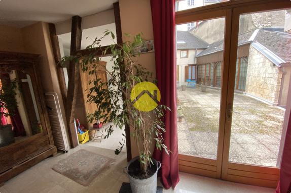 APPARTEMENT AVEC TERRASSE