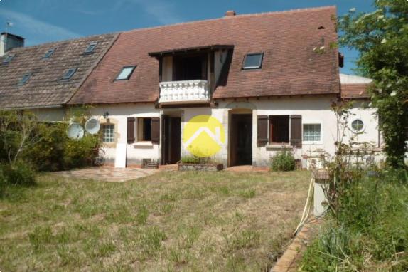 Maison / Pavillon Saint amand montrond, 6 pièces à louer