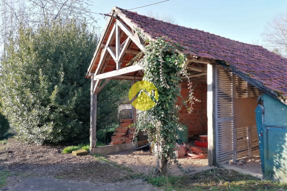 Immeuble dans Bourg 9km La Cha