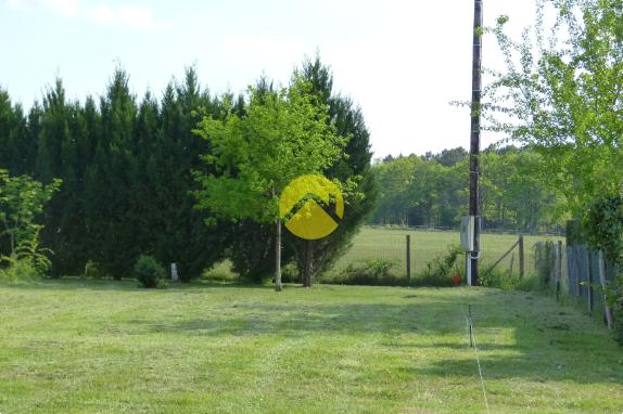 UN TERRAIN A LA CAMPAGNE