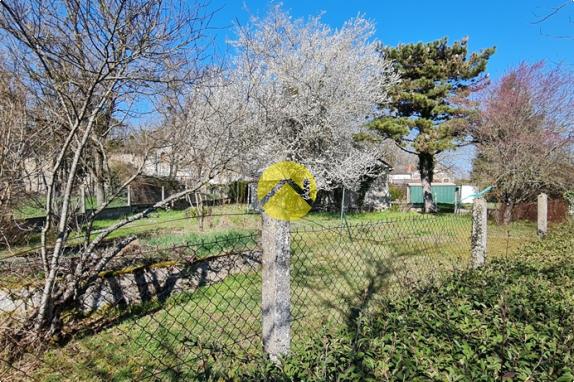 pavillon avec terrain 900M² 