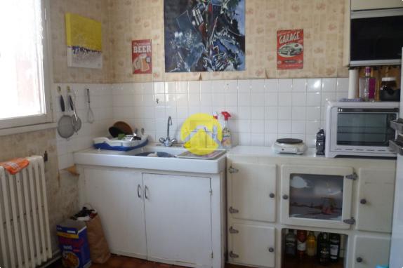 IMMEUBLE FORT POTENTIEL EN CV