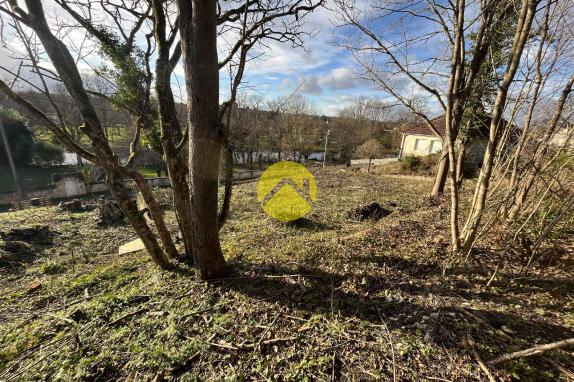 Terrain 6780m² Chateauneuf