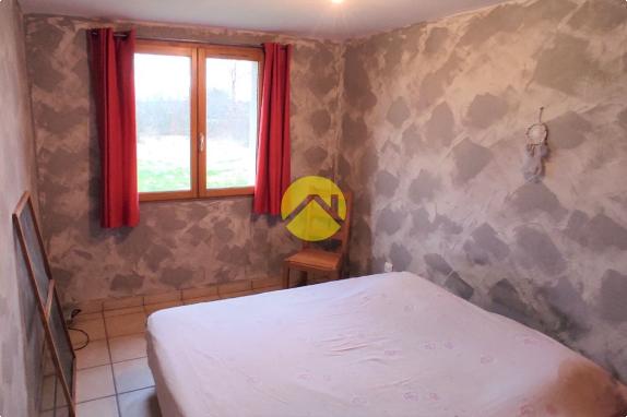 Maison au calme avec étang 