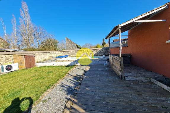 piscine et jardin en ville