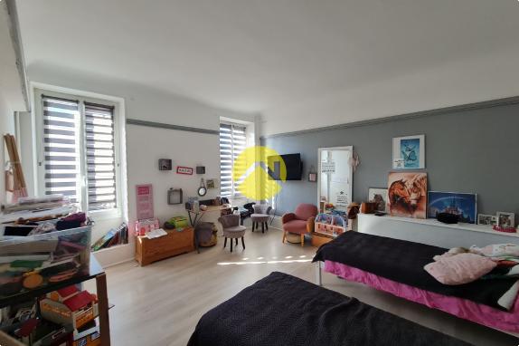 piscine et jardin en ville