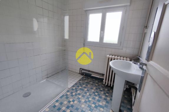 MAISON SUR SOUS-SOL 87 m² 3CH