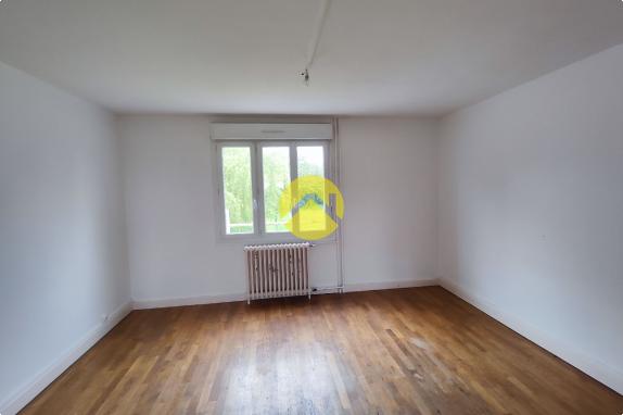 MAISON SUR SOUS-SOL 87 m² 3CH