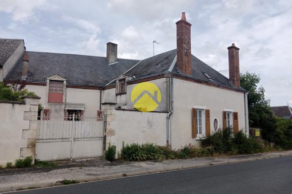Charme et authenticité : Maison de pierre à rénover