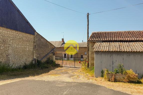 2 MAISONS, GRAND TERRAIN 
