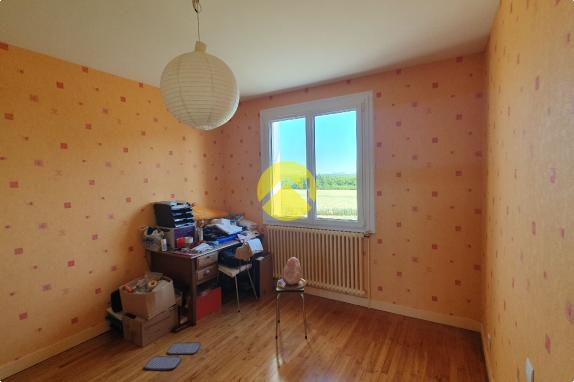 2 MAISONS, GRAND TERRAIN 