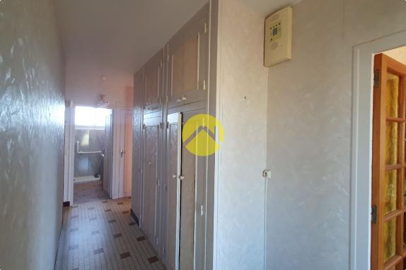 2 MAISONS, GRAND TERRAIN 
