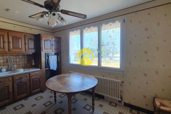 2 MAISONS, GRAND TERRAIN 