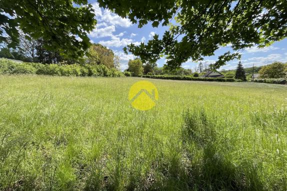 Terrain constructible 3 065m²