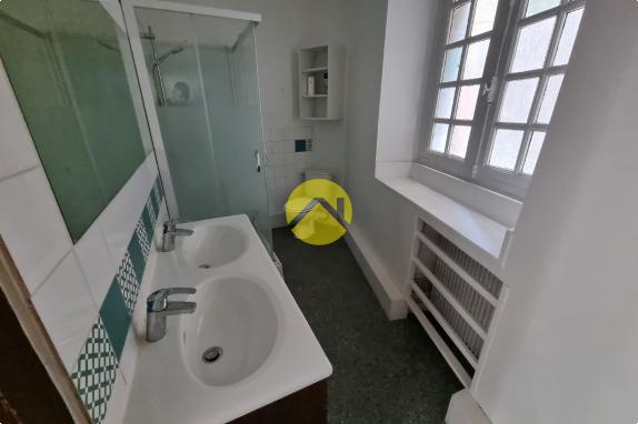 APPARTEMENT HYPER CENTRE