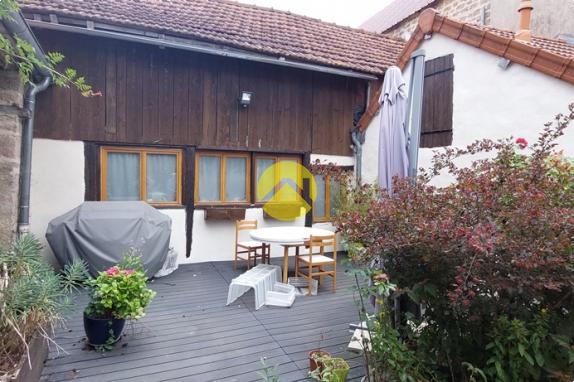 MAISON AVEC DÉPENDANCES