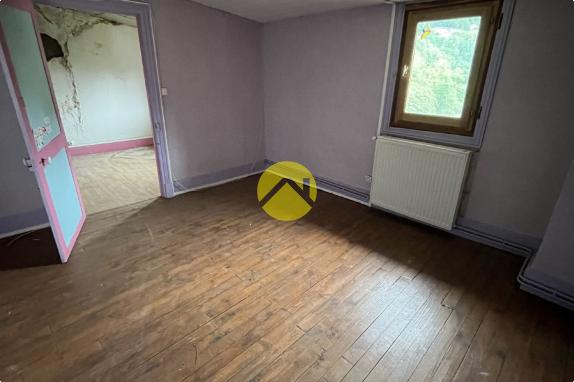 Maison de bourg gros potentiel