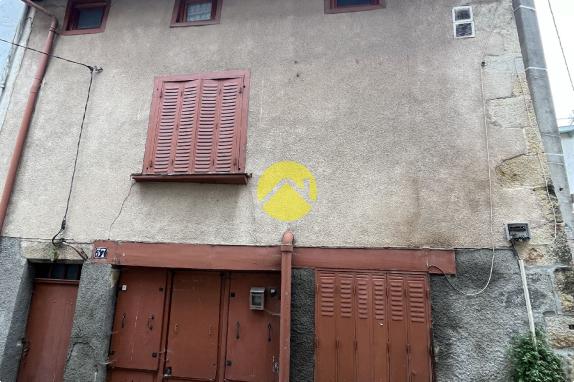 Maison de bourg gros potentiel