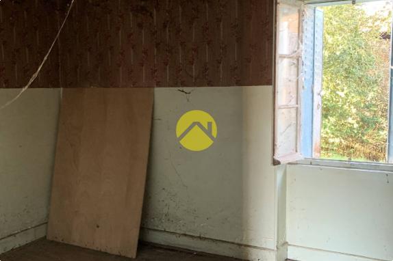 1 maison et 2 granges 