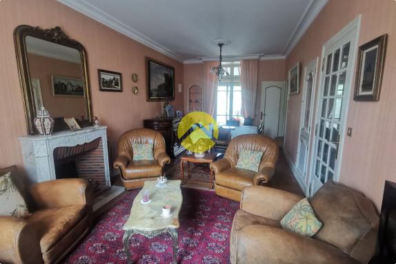 Belle Maison et Grand  Atelier
