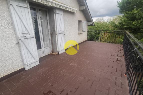 Belle Maison et Grand  Atelier