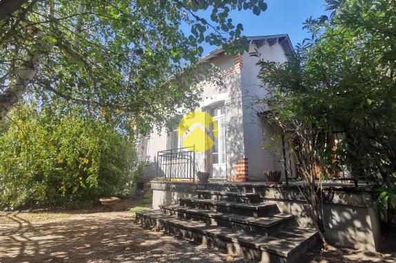 Belle Maison et Grand  Atelier