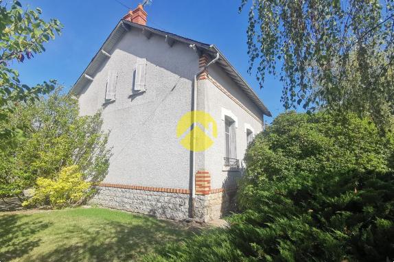 Belle Maison et Grand  Atelier
