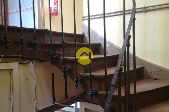 Immeuble avec boutique