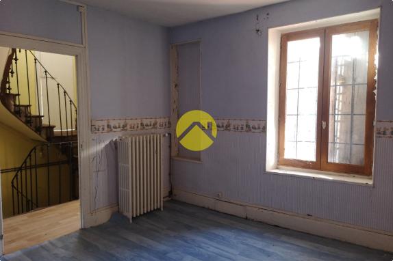 Immeuble avec boutique