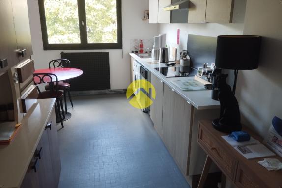APPARTEMENT 85M² CLE EN MAIN