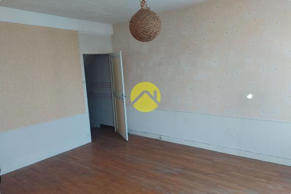 COMMERCE & HABITATION