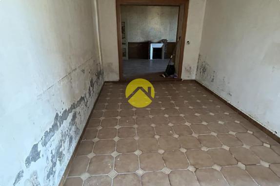 Maison proche du village et terrain