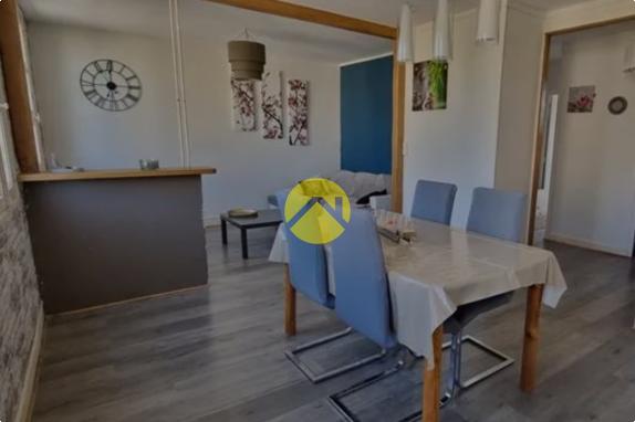 Appartement / Immeuble Bourges, 4 pièces à vendre