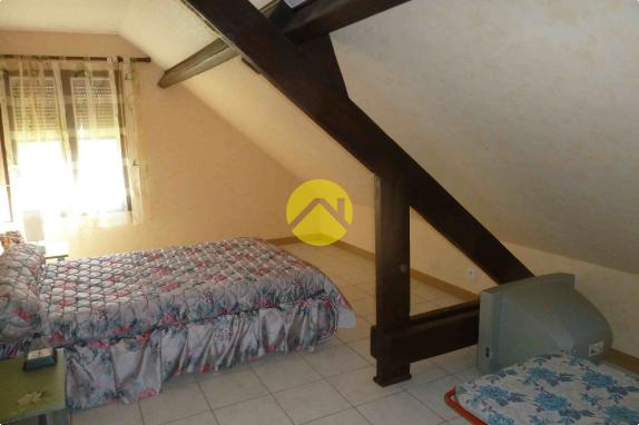 MAISON DE CAMPAGNE  FACE ETANG