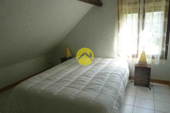 MAISON DE CAMPAGNE  FACE ETANG