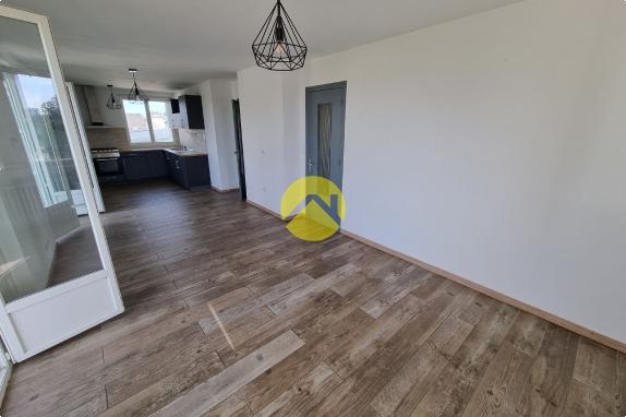 T6, 94M² RENOVE AVEC GARAGE