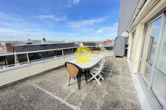 APPARTEMENT AVEC TERRASSE