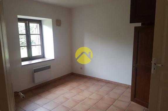 LONGERE 190M²