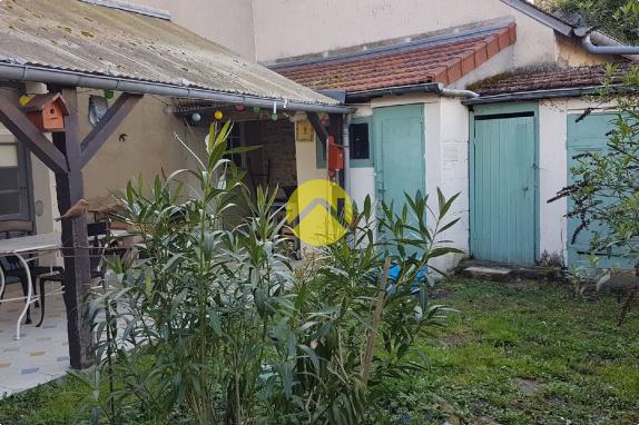 MAISON  AVEC VUE