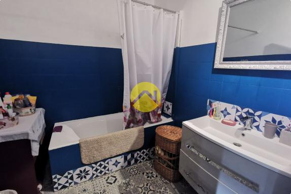 MAISON  AVEC VUE