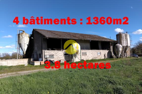 Bâtiments 1360m2  à côté de D1