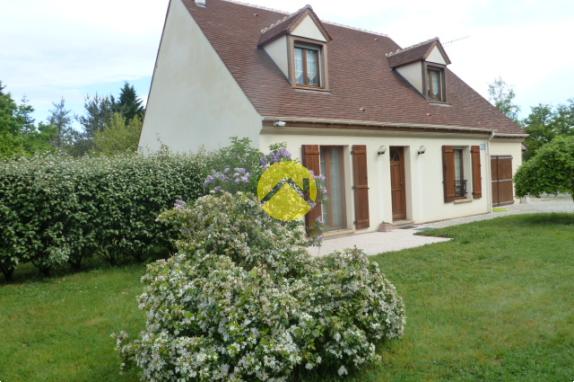 Maison / Pavillon Mehun sur yevre, 5 pièces à vendre