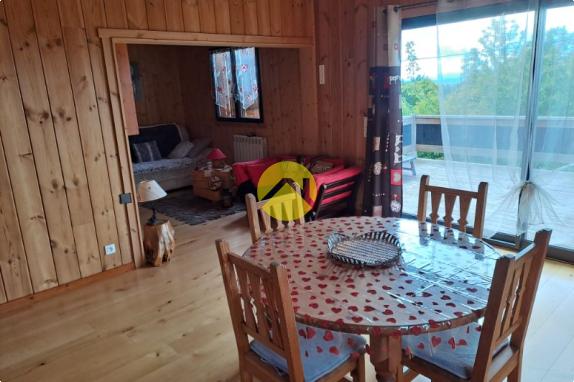 Grande maison en bois