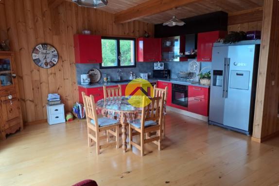Grande maison en bois