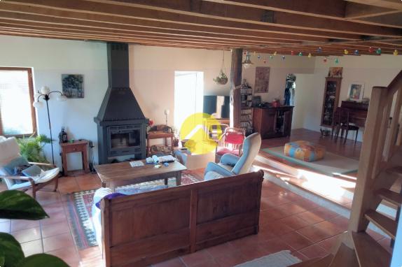 A VENDRE à ST SULPICE LE GUERETOIS