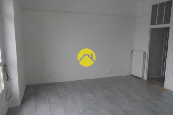 Grand Appartement T5 rénové