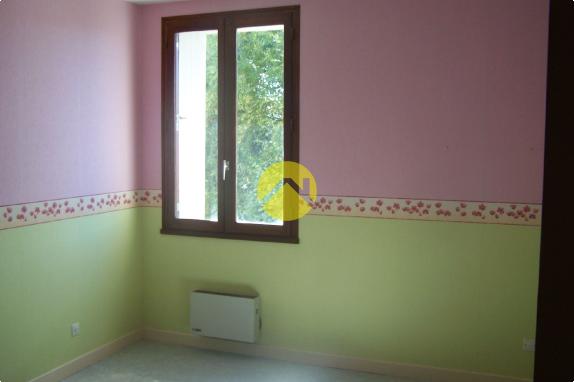 ENSEMBLE DE 3 MAISONS LOUEES